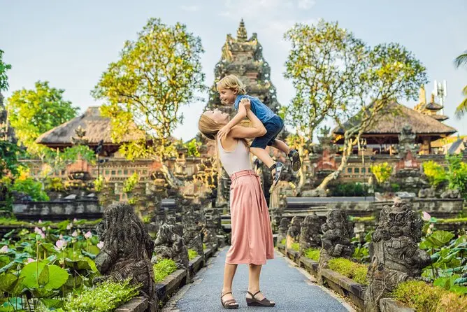 The Essential Bali Travel Guide: Tips, Insights, and Adventures